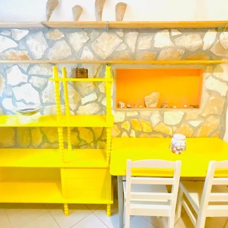 Colorful And Happy Apartment Sukosan - With Parking Exterior foto