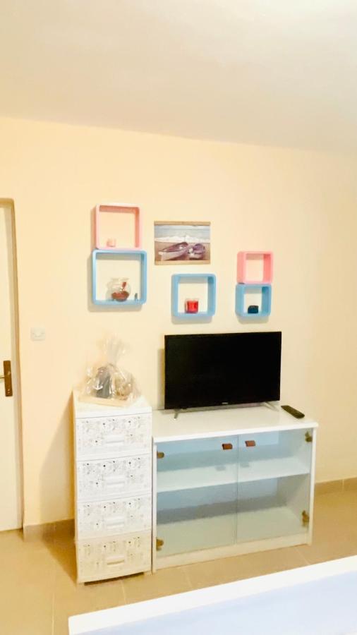 Colorful And Happy Apartment Sukosan - With Parking Exterior foto
